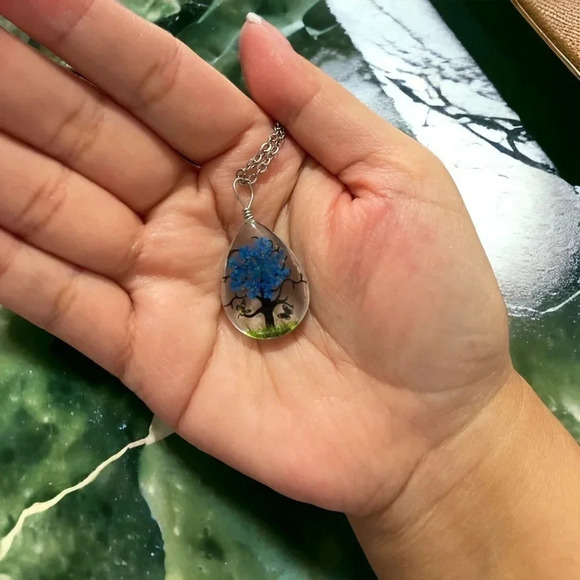 Resin Flower Pressed & Tree Tear Drop Pendant Charm Stainless Steel Necklace - Picture 2 of 2